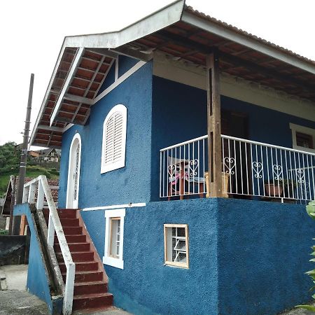 Loft para até 3 pessoas Campos do Jordão Esterno foto