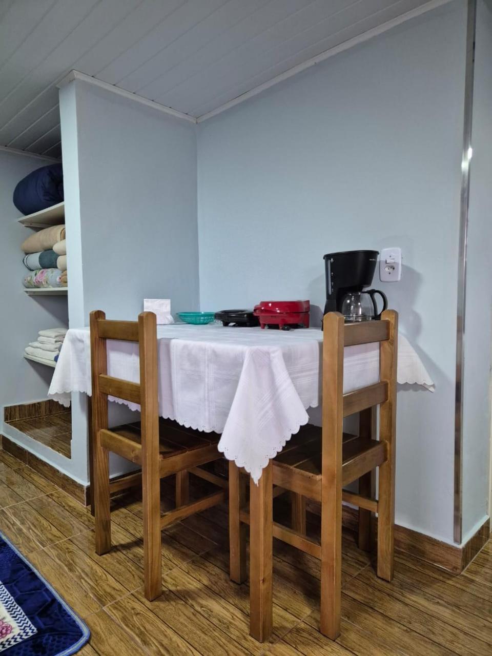 Loft para até 3 pessoas Campos do Jordão Esterno foto